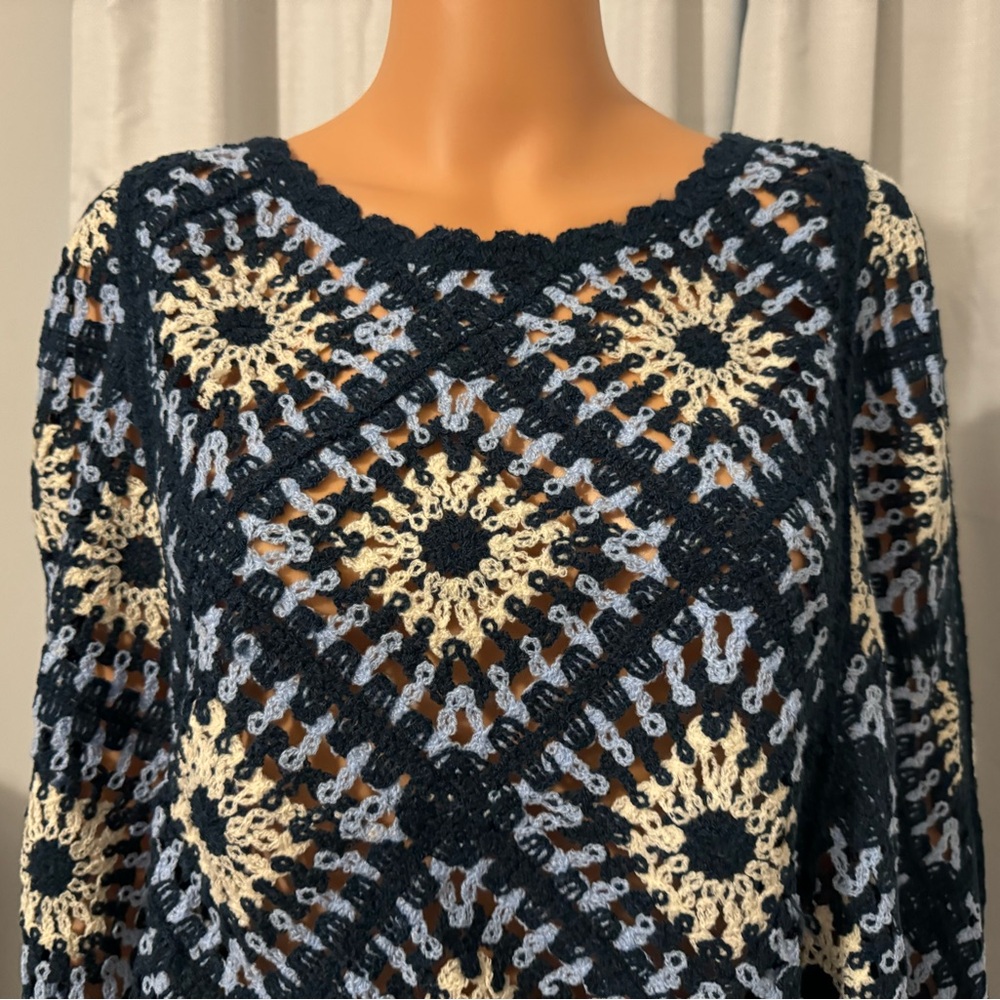 Cool House of Harlow 1960 one size poncho style sweater with armholes blue white - Picture 4 of 6